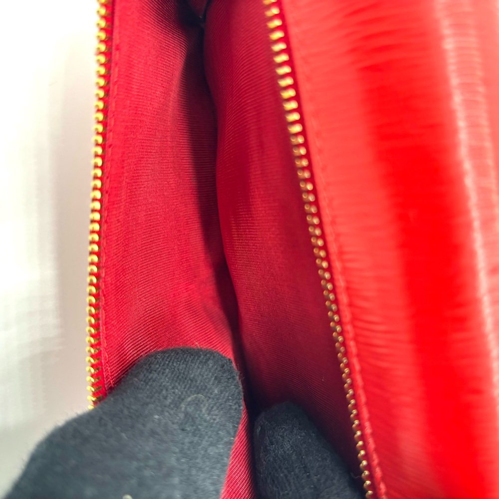 Prada Red Saffiano Leather Wallet with free Gold Chain | comes with box - Picture 13 of 13